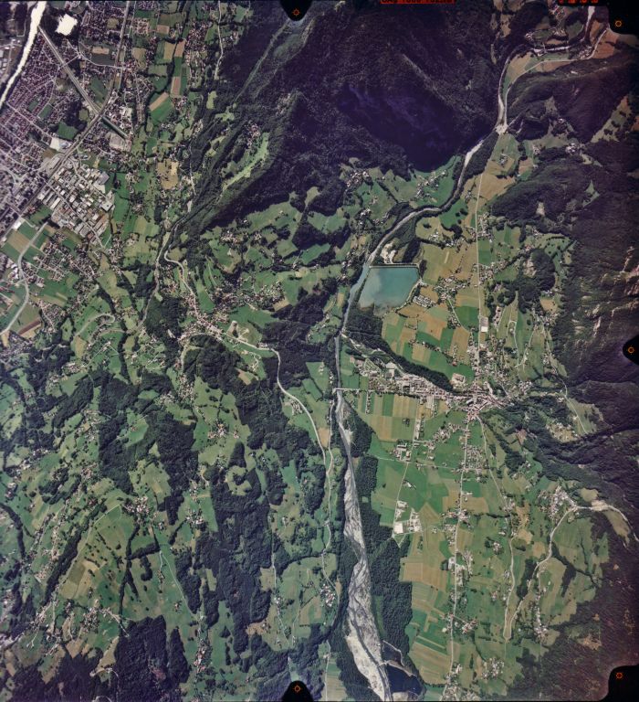Vue aérienne d'une partie du bassin versant du Giffre