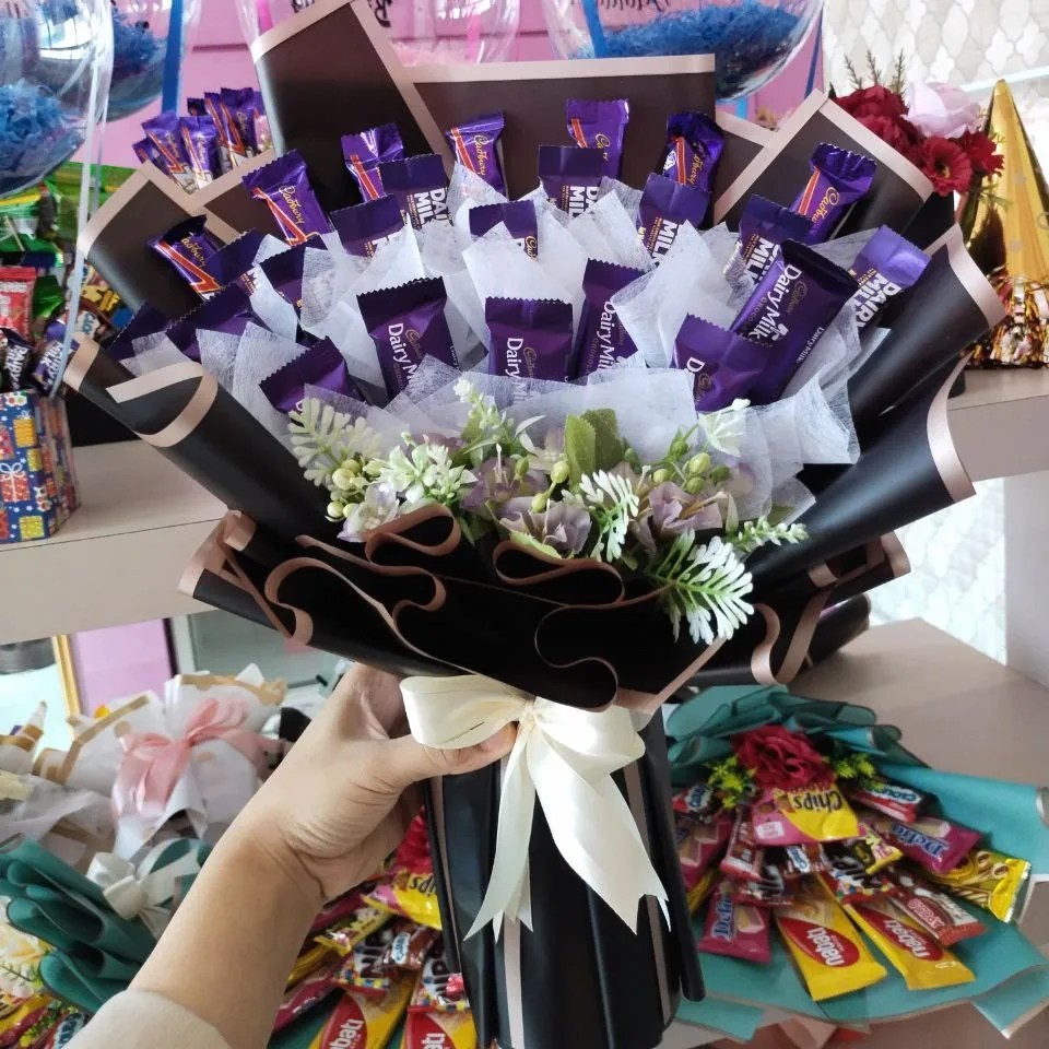 Alhamdulillah dapat kongsi ilmu sedikitboleh cuba buat sendiri okey.selamat mencubajangan lupa subscribe shaisyazsupercute channel . Village Cake Studio Jalan Salleh Food Delivery Menu Grabfood My
