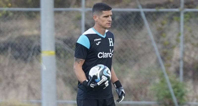 Compañeros en defensa de Jonathan Rougier, el más señalado