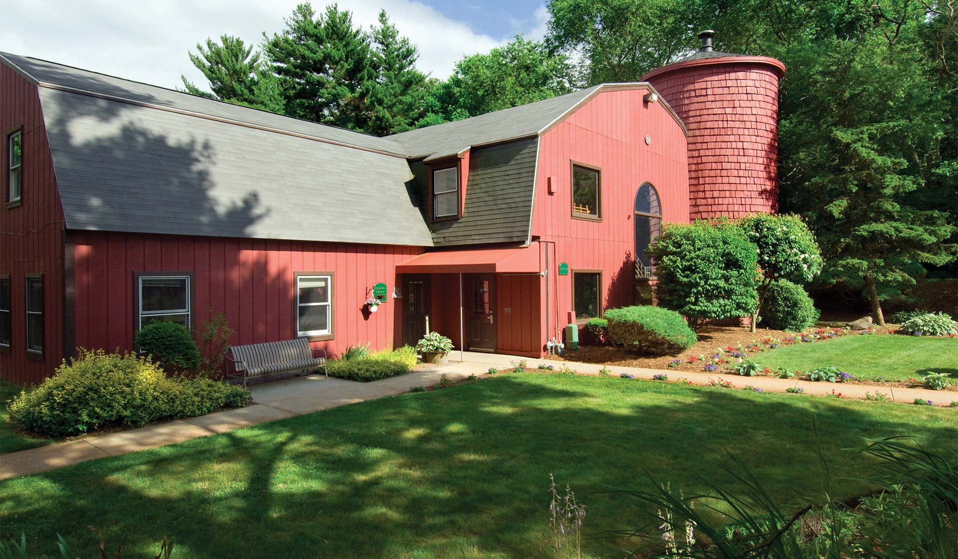 Home » in home care » in home care boston, ma boston is an expensive city to live in, inc. Waterford Village Apartments, Bridgewater - (see pics & AVAIL)