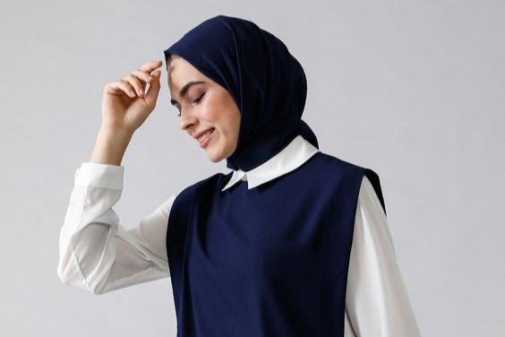 Foto profil keren, foto profil polos, gambar indah untuk profil, gambar profil kartun, gambar buat profil, gambar profil fb, foto profil . 7 Padu Padan Gaya Tumpuk Untuk Hijaber Tanpa Terlihat