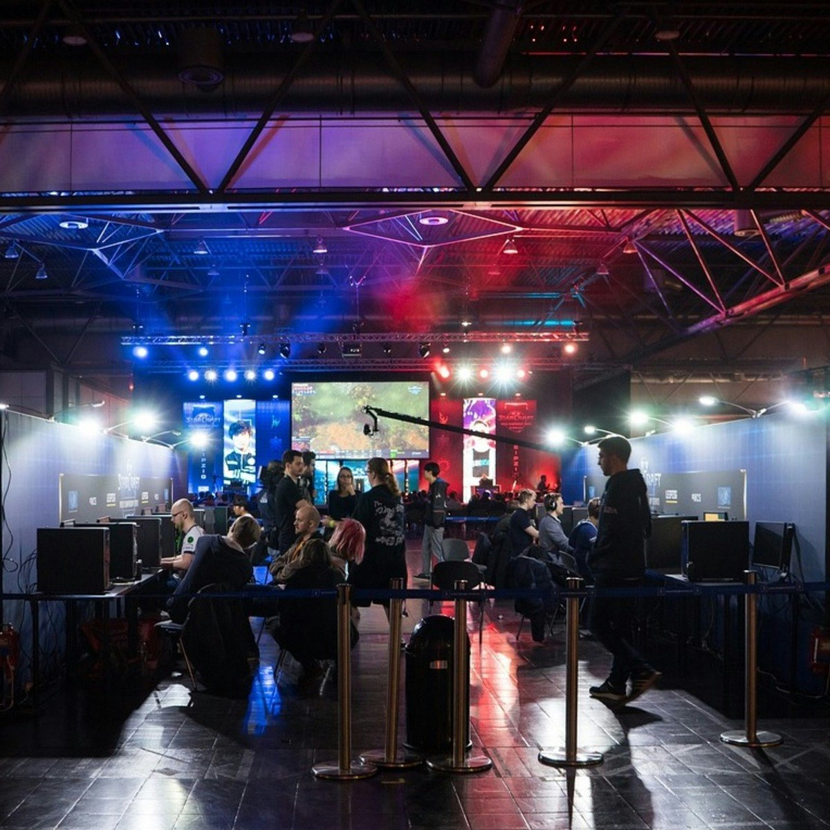 Gamification Course - Premium Dark Art Gallery - Ultra HD