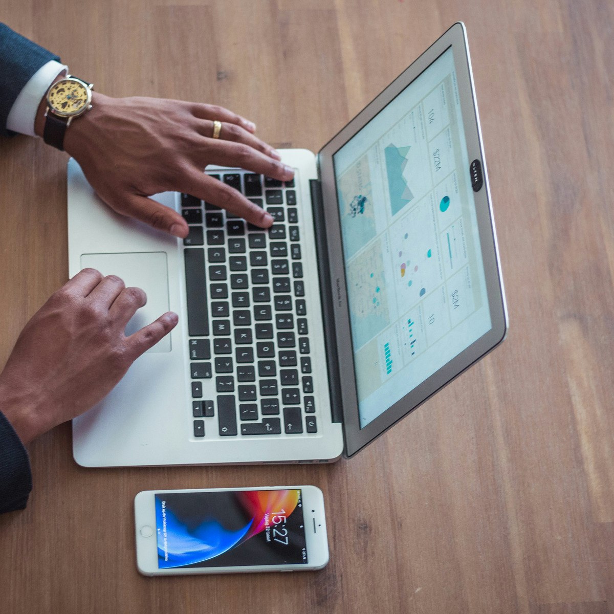 Build Customizable Sales Presentation Graphics Using Canva - Nature Designs - Amazing Desktop Collection