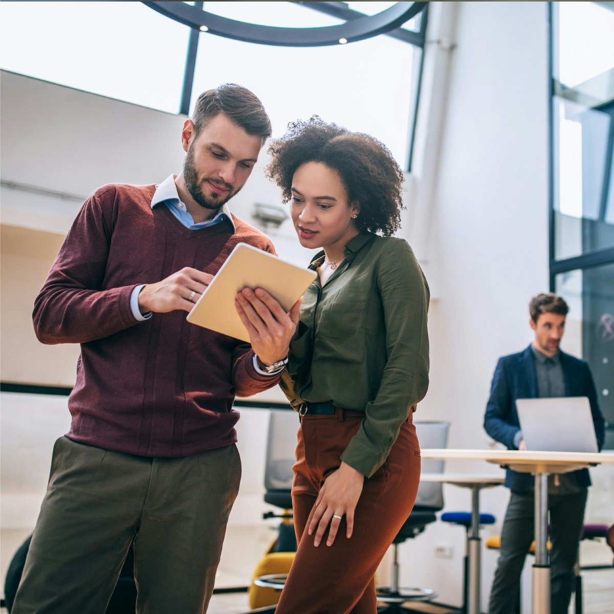 Enterprise Course - Classic HD Minimal Patterns | Free Download