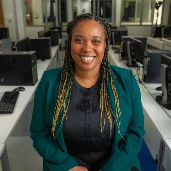 Free Computer Networking Course With Certificate - Full HD City Textures for Desktop