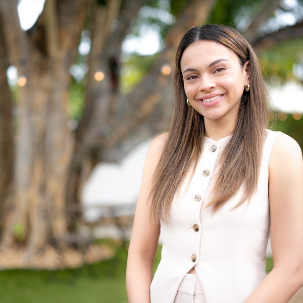 Free Project Management Courses Certificates 2026 Coursera - Classic Minimal Design - 8K