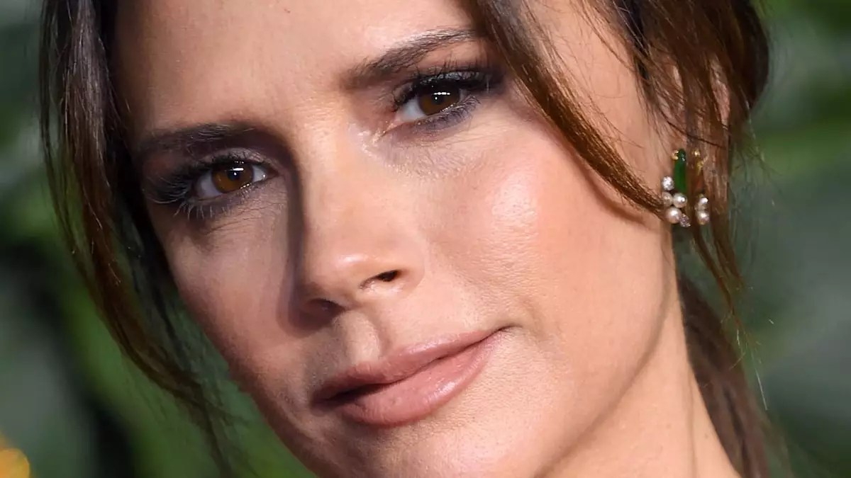 Exquisite Elegance: Victoria Beckham Dazzles at Buckingham Palace