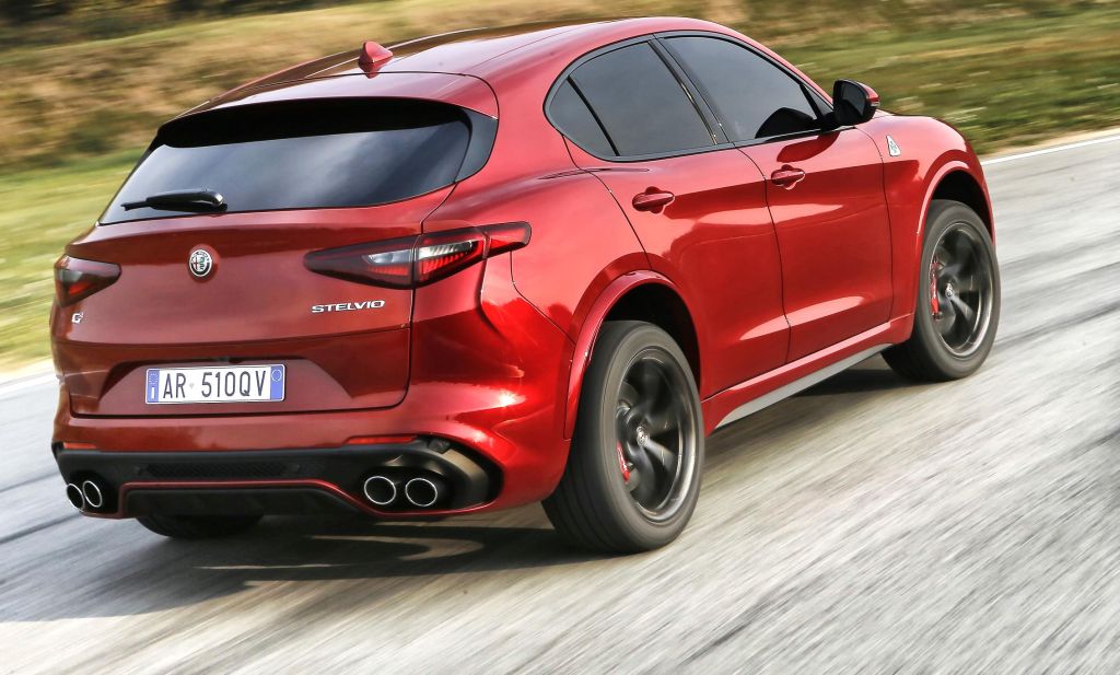 New alfa romeo suv to bring electrification to the brand