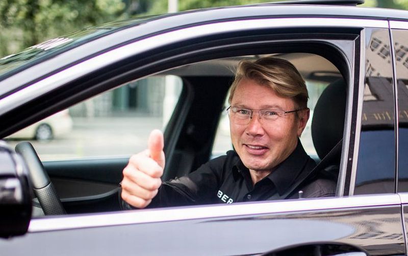 Driving Advice From Two Time F1 World Champion Mika Hakkinen