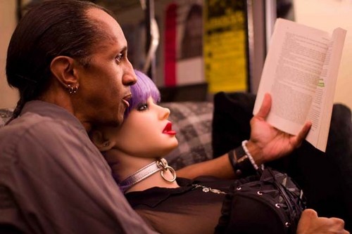 10 Bizarre Romances Between People and Objects 1 Bizarre Romances Between People and Objects