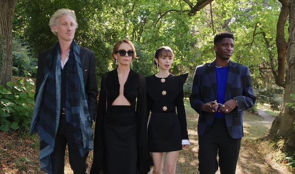 追劇｜《艾蜜莉在巴黎》Emily in Paris 劇情不重要 穿搭才是本體