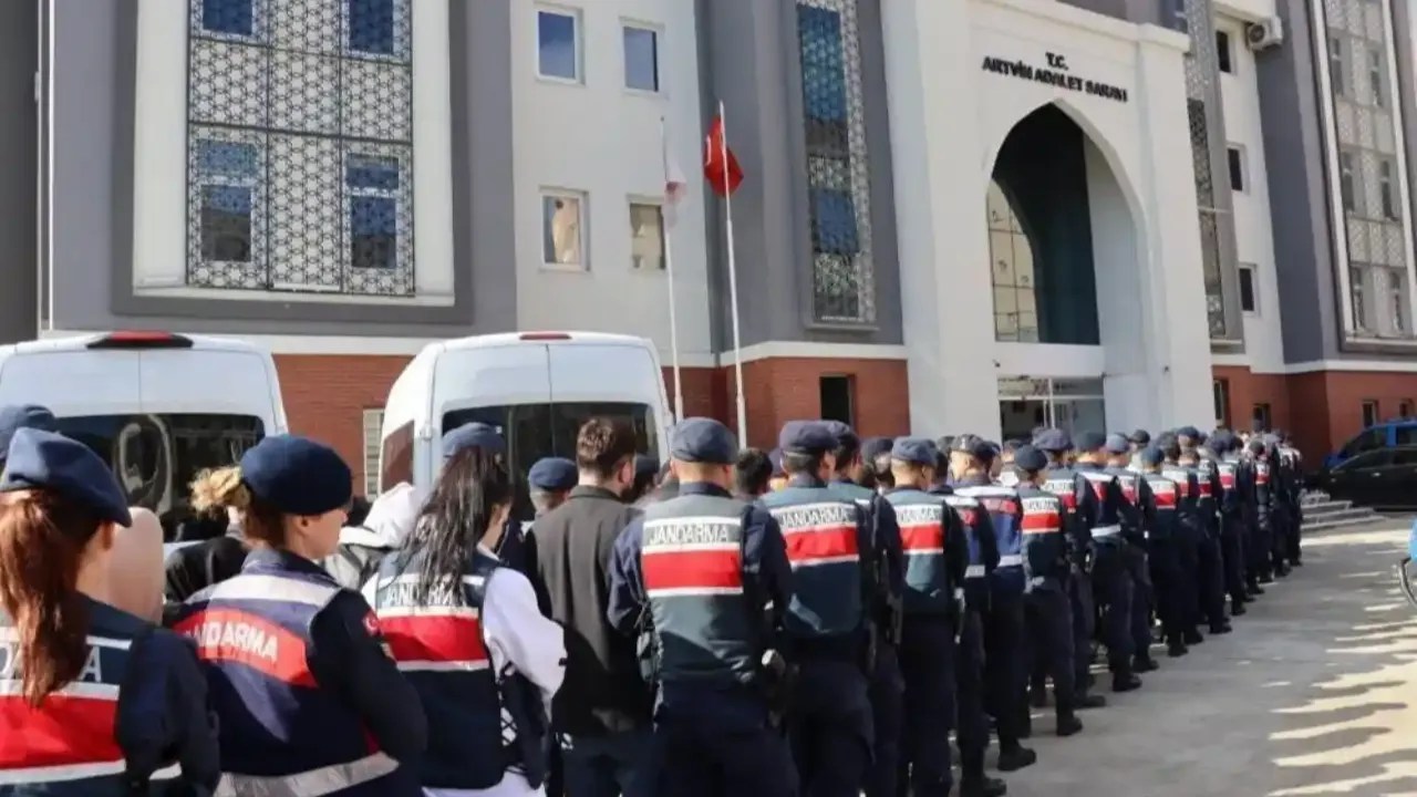 683038a4304a2_artvin-merkezli-urfa-dahil-5-ilde-operasyon-25-tutuklama