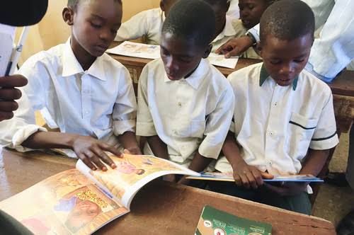 Philanthropist urges youths to embrace reading culture