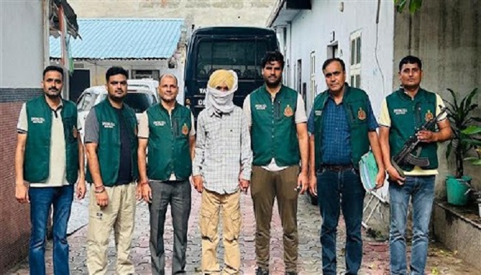Arrested arrested by throwing grenade station, the accused, the accused, the accused, the accused, the accused, the accused, the accused, the accused, the accused, the accused, the accused, the accused, the accused, the accused, the accused, the accumulation of Grena