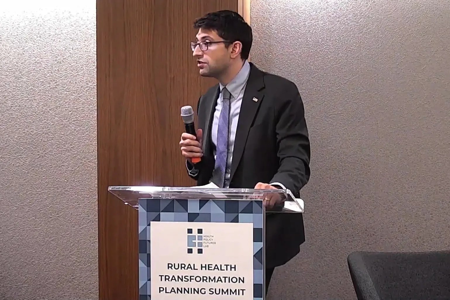 States Jostle Over $50B Rural Health Fund as Trump’s Medicaid Cuts Trigger Scramble