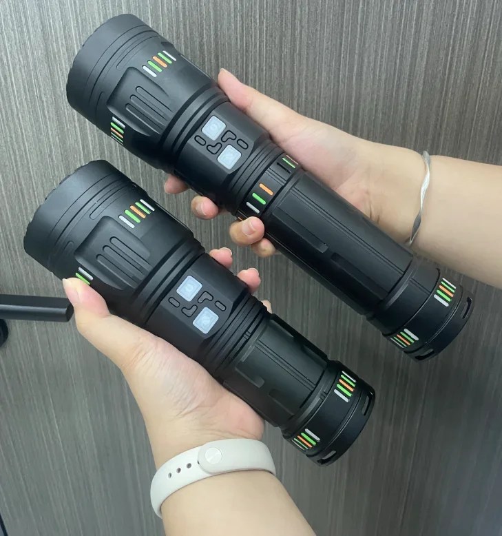 Torche BL-G601 BL-G600LED laser Lampe de poche , 15000lm, 7 modes, batterie externe, affichage extérieur, n'aime, torche d'urgence, lanterne de camping - Lampes et nuances - Boutique Algérie