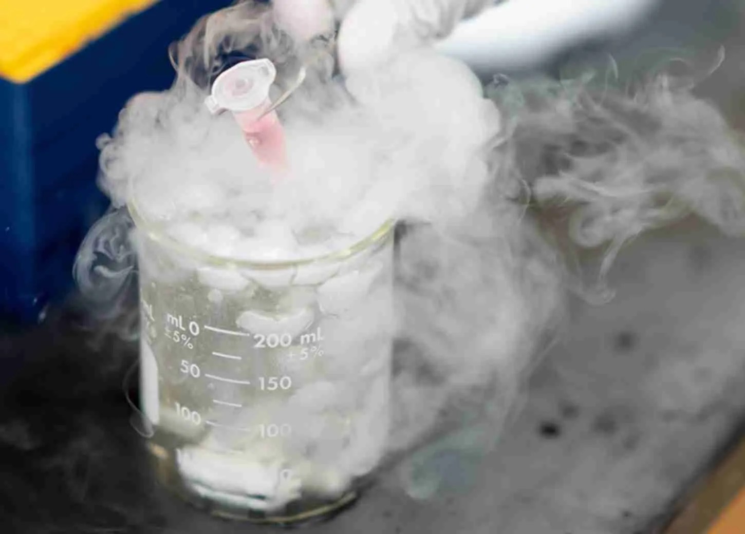 Steaming beaker and pipette in the lab
