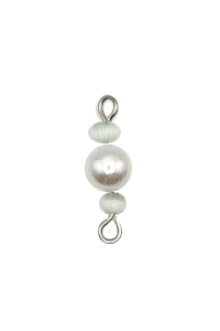 medium pearl with green beads
