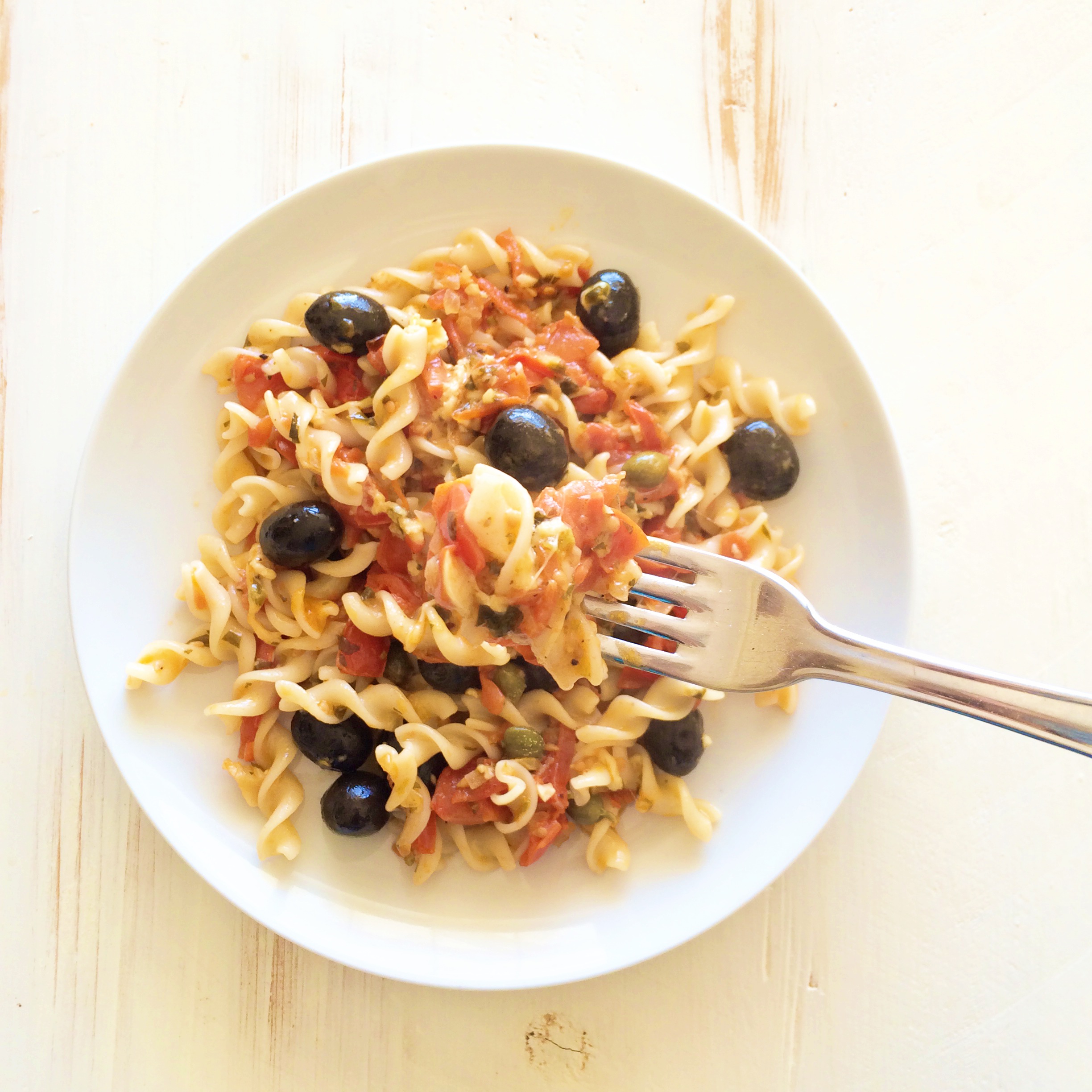 Rice and Millet Fusilli with Cherry Tomatoes and Mozzarella