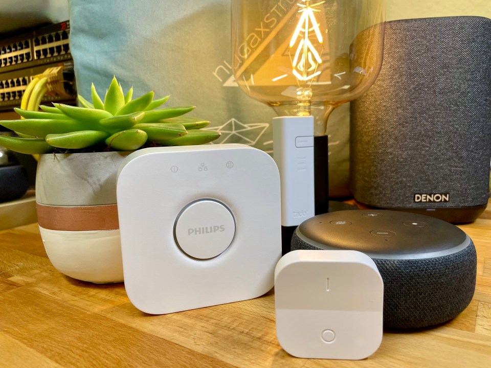 SmartHome, Philips Hue Bridge, Ikea Tradfri, Amazon Alexa, Amazon Echo Dot, tado bridge, tado gateway, Denon Heos