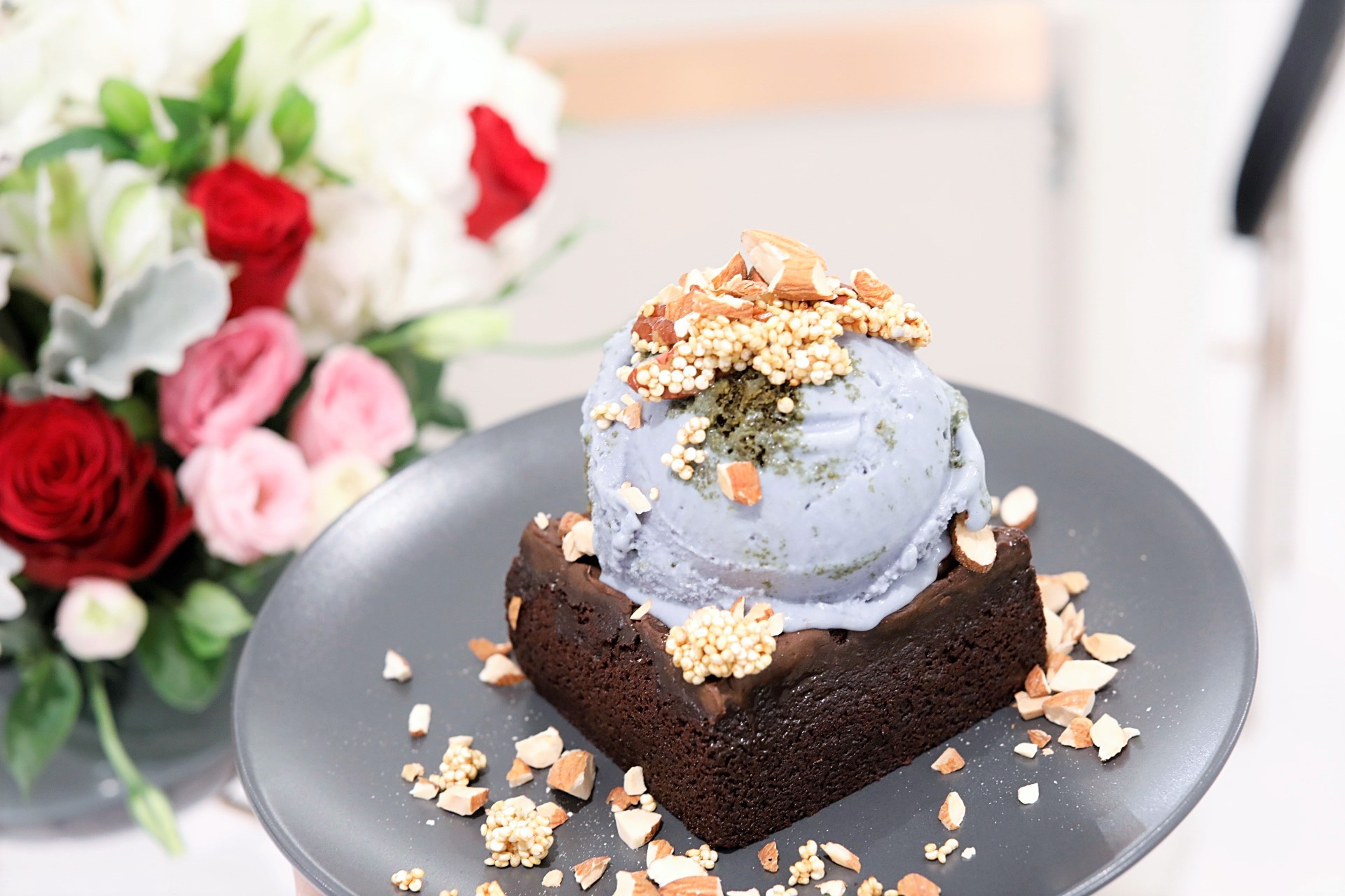 Rated 5.00 out of 5. Kind Kones All Natural Vegan Ice Cream Cafe With Healthier Desserts At Orchard Paragon And Forum Danielfooddiary Com