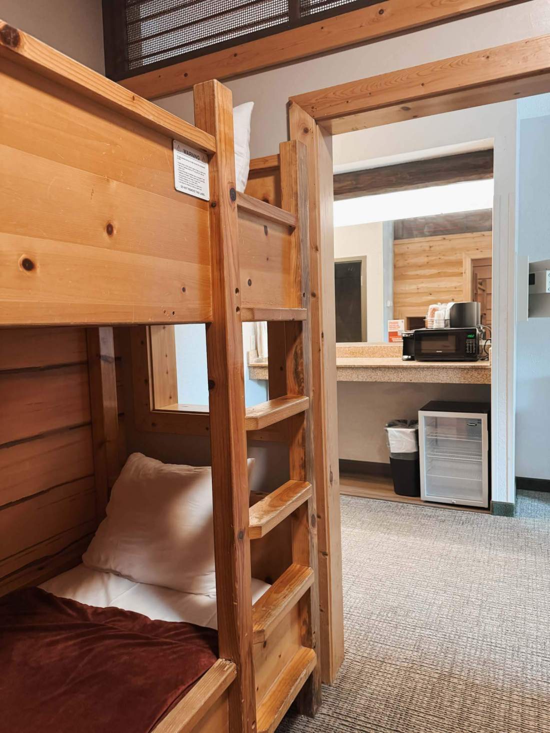 Our Weekend At Great Wolf Lodge On A Budget (With 5 Kids) - KidCabin Suite