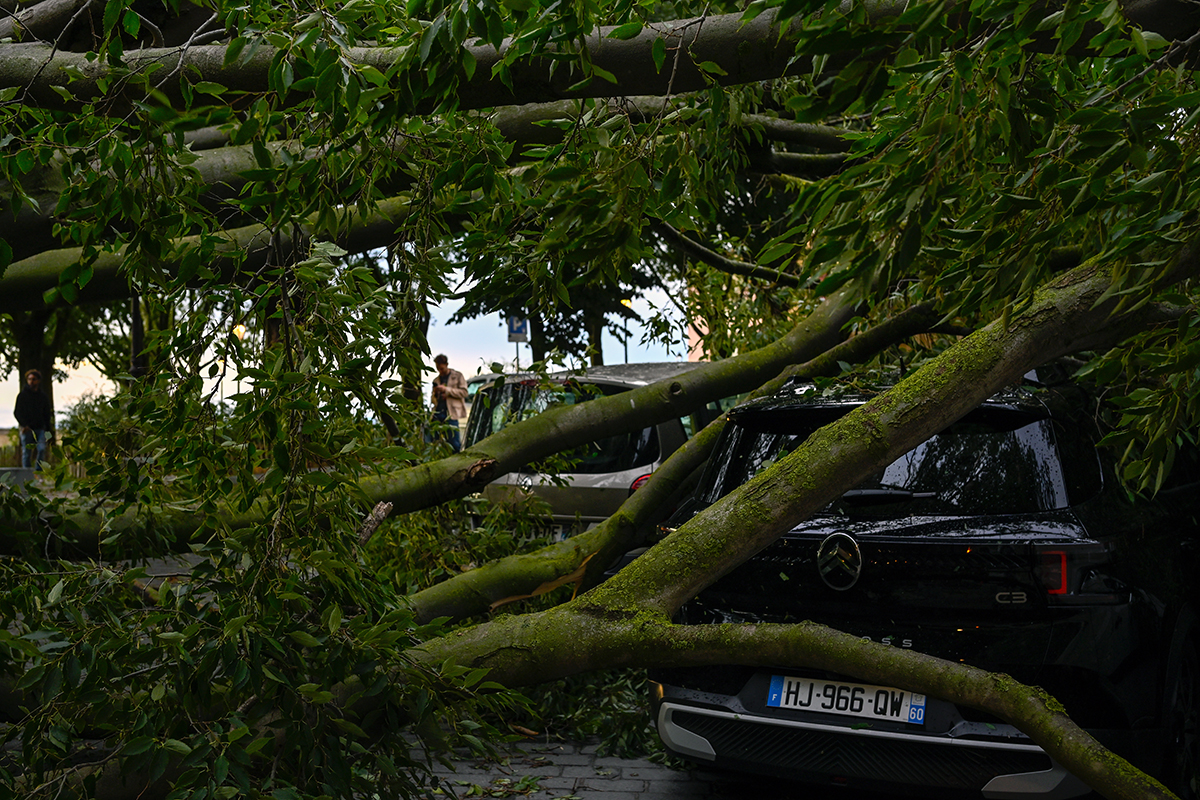 Tornade Béziers Hérault Occitanie Cathédrale Saint Nazaire