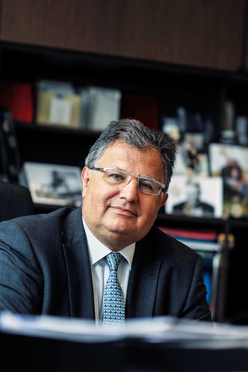 Portrait éditorial de Gérard Bourret