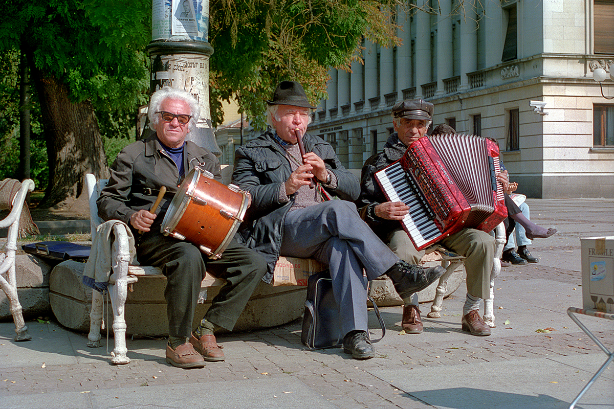 Musiciens de rue à Sofia en Bulgarie au début des années 90