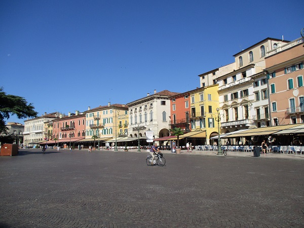 Large main street near City Hall