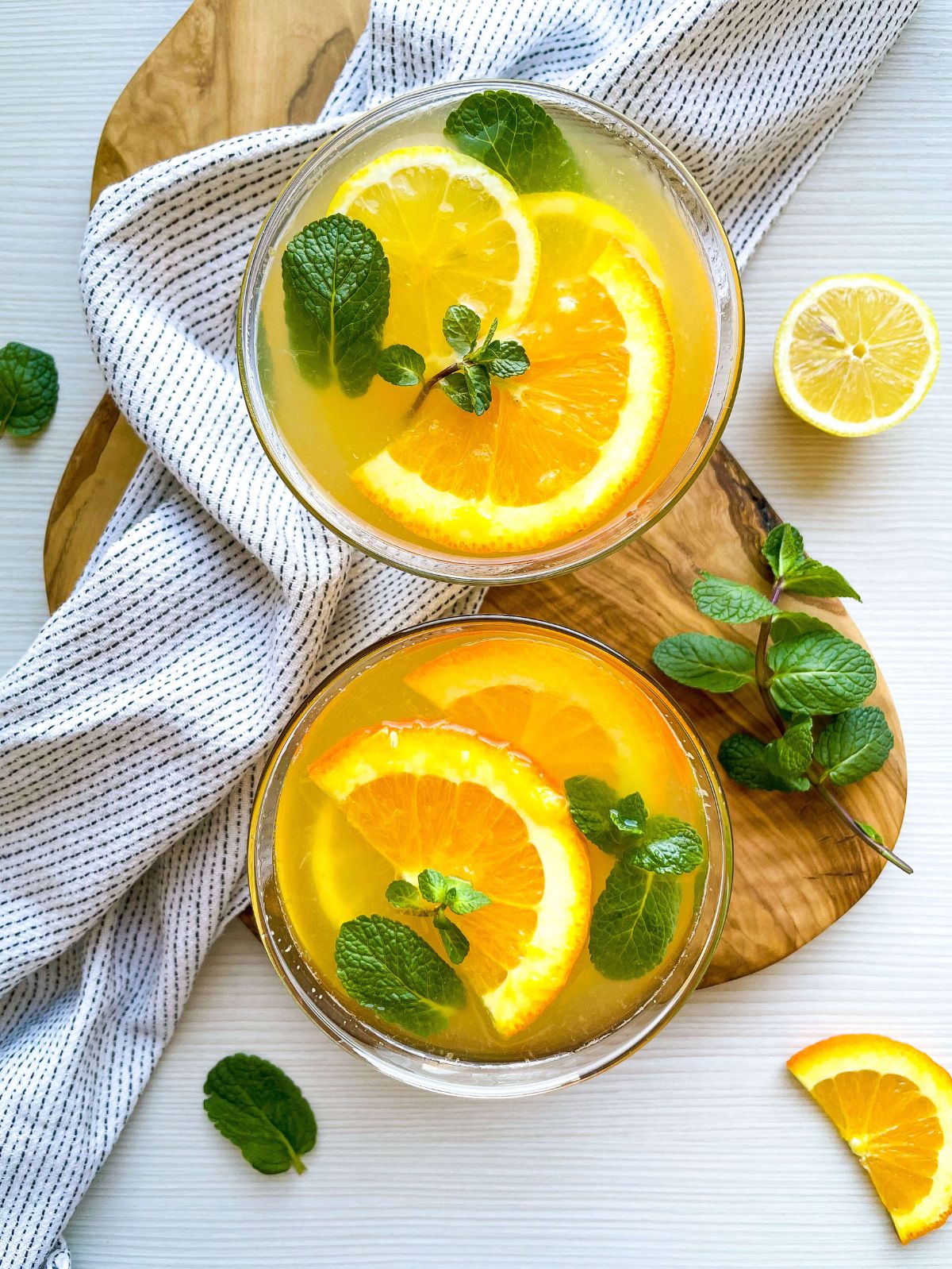 Fresh Orange Lemonade with Mint - DANNY'S DELIGHT