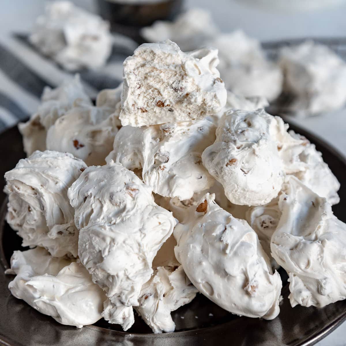 50 Christmas Candy Recipes to Fill Your Home with Holiday Cheer 60