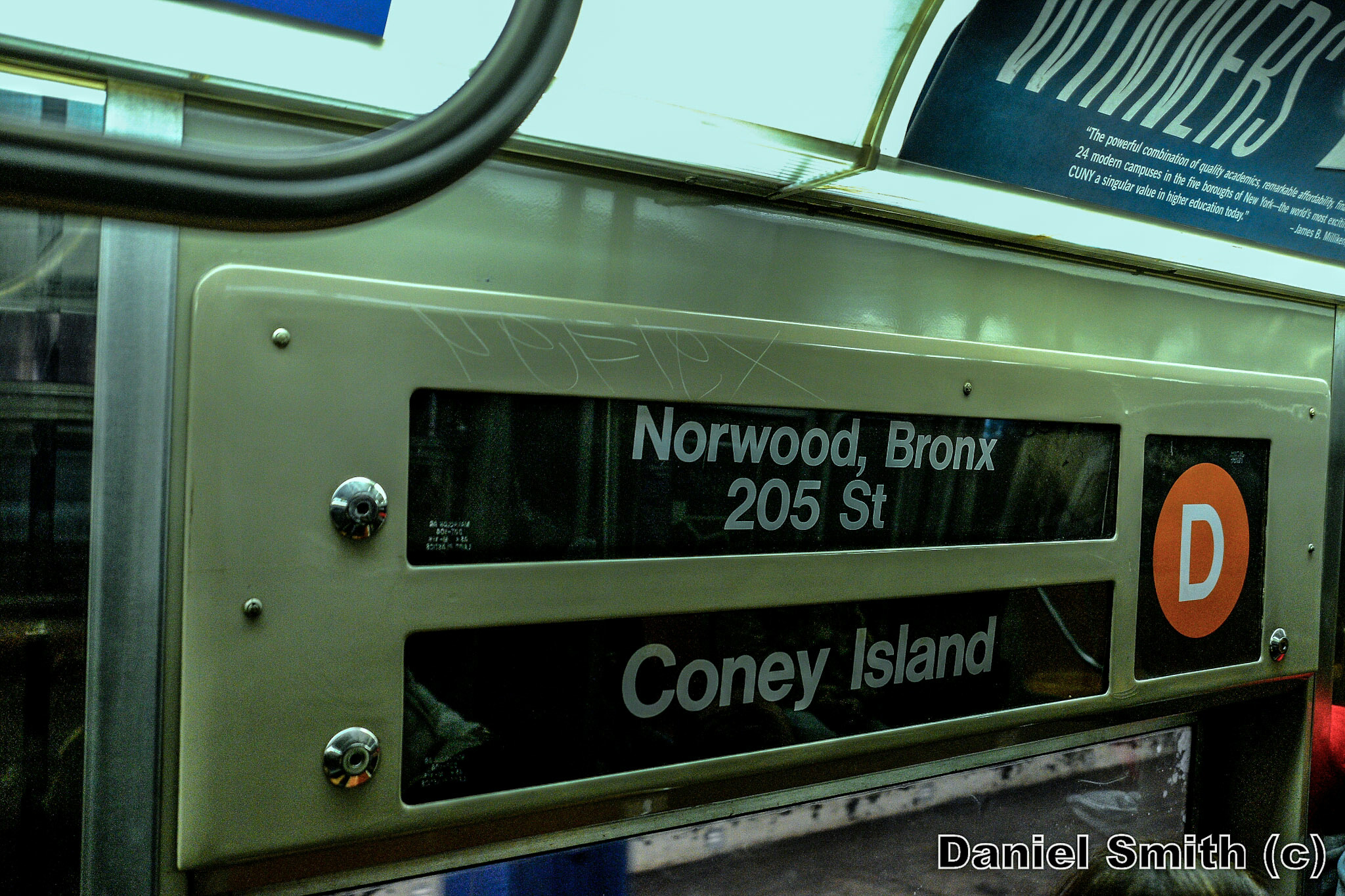 R68 (D) Train Original Rollsign