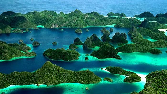  7 Tempat Wisata Terindah di Indonesia  yang Terkenal 