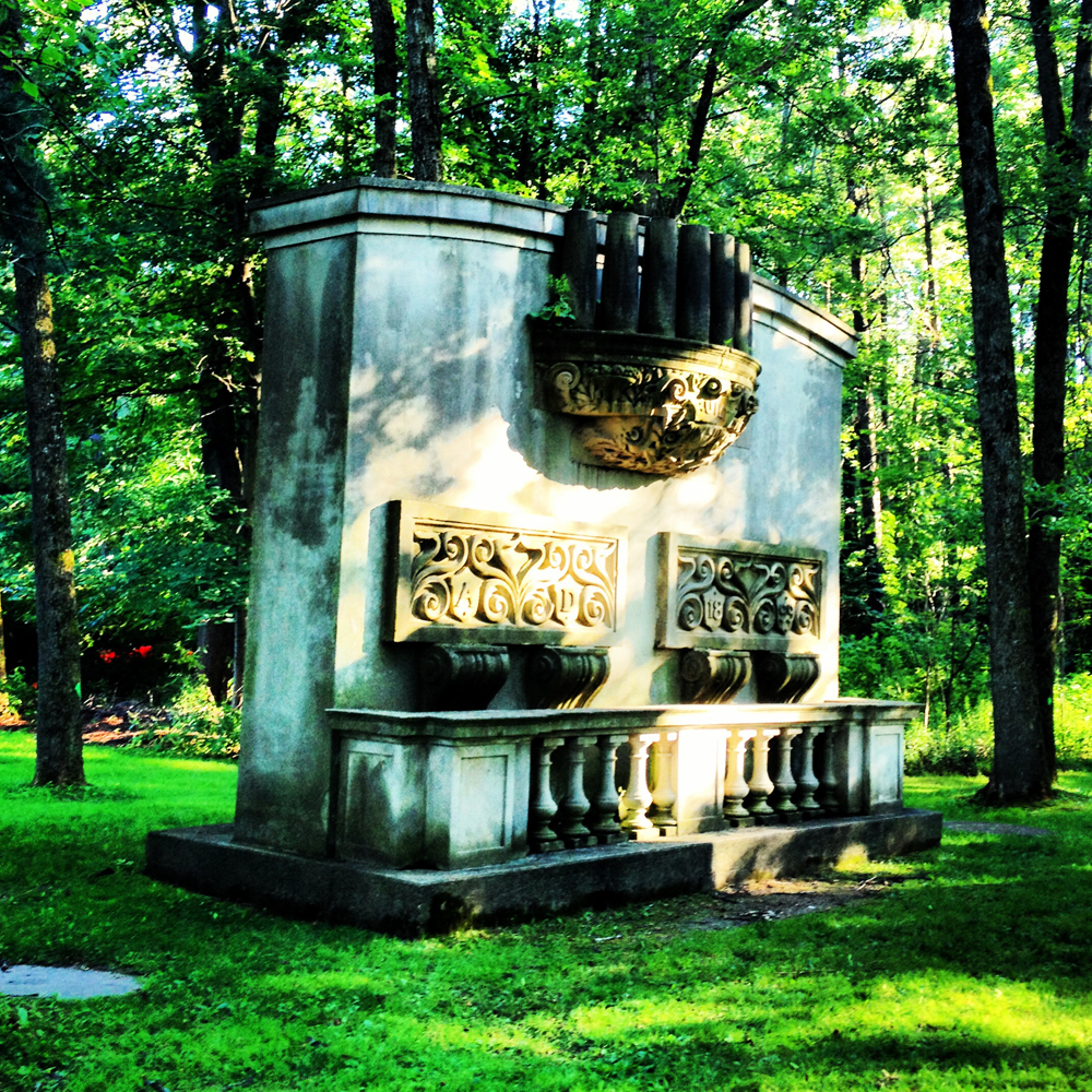 One of the ruins in Guildwood.