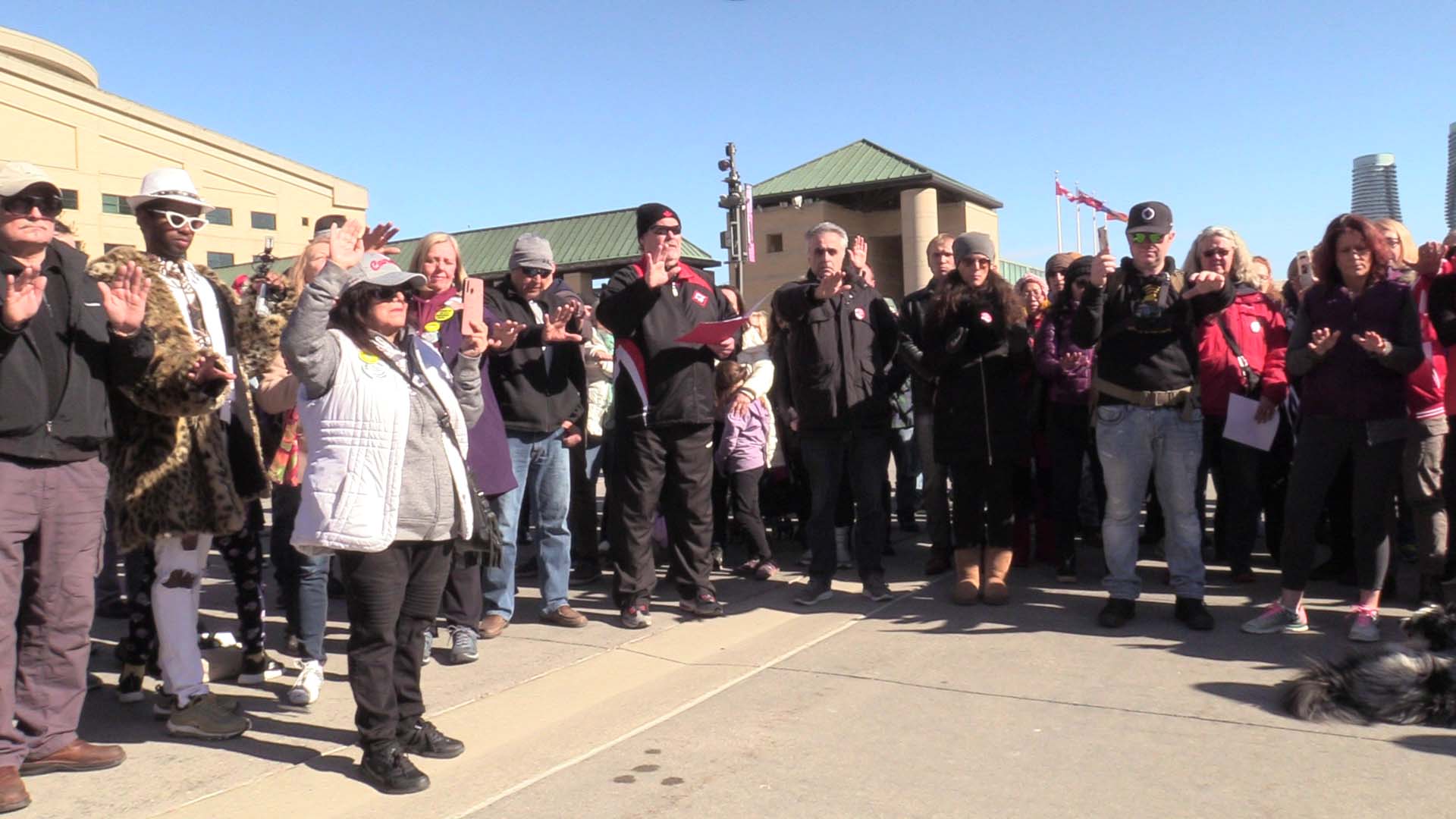 Read more about the article Did Ordinary Citizens Just Arrest Mayor Bonnie Crombie in Mississauga, Ontario?