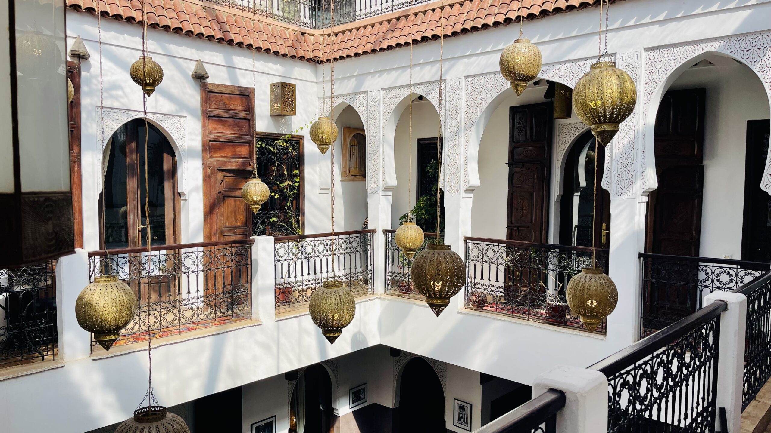 COUVERTURE scaled | Darcourt williams