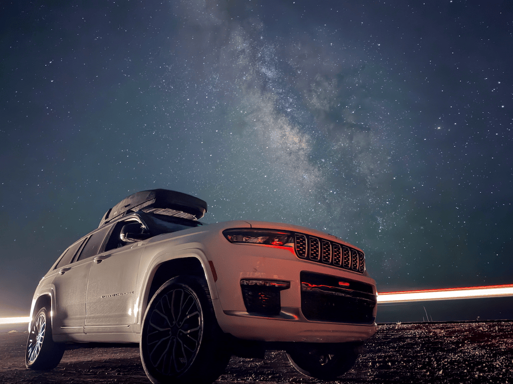 Milky Way in Martha with Jeep in foreground