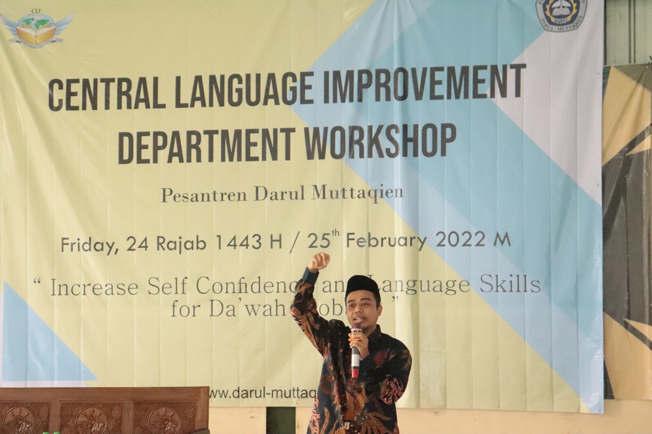 Rasa Kepercayaan Diri Mampu Meningkatkan Ketrampilan Berbahasa Arab dan Inggris Santri