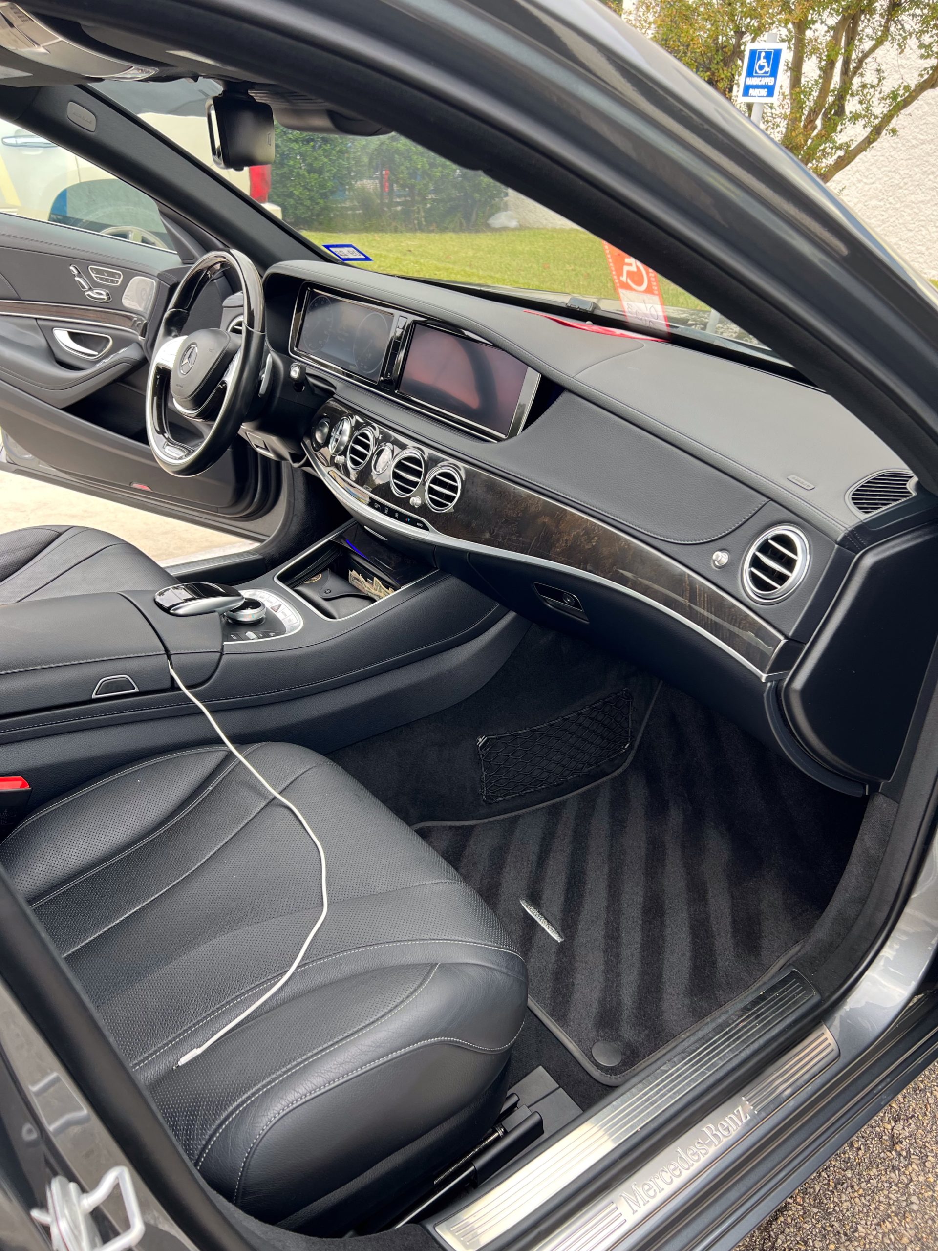 Mercedes Benz