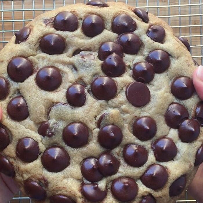 · 1 1/ 3 stick unsalted butter, at room temperature · 3/ 4 cup plus 2 tablespoon dark brown sugar · 1/ 2 cup granulated white sugar · 1 large . Giant Stuffed Chocolate Chip Cookie By Wendykou Quick Easy Recipe The Feedfeed