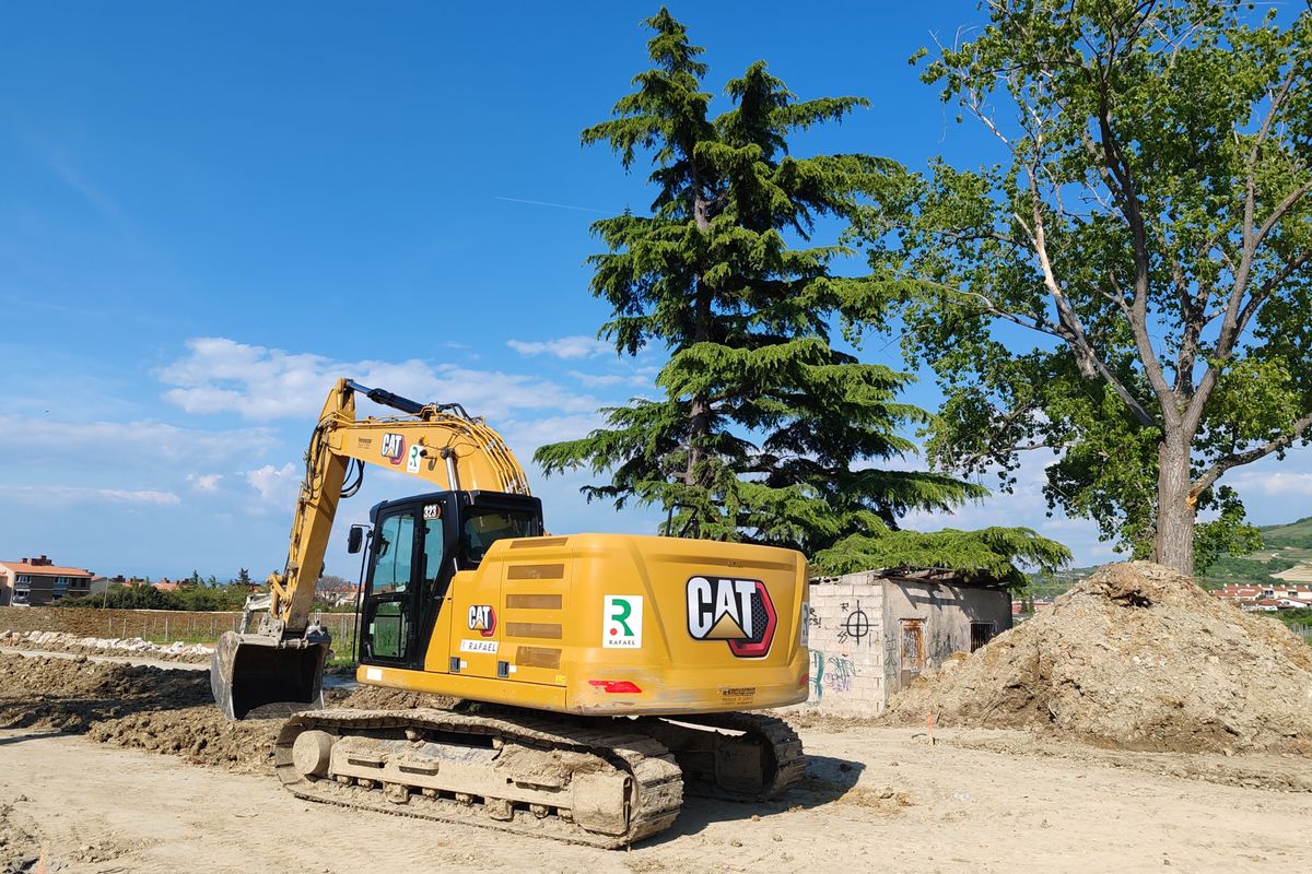 Construction equipment financed through a manufacturer subsidy program