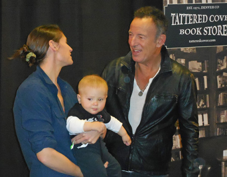 BruceSpringsteen2016TatteredCoverBookstoreDenver16ImageTVS