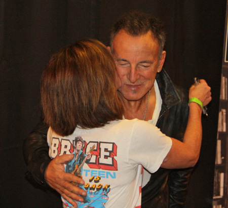 BruceSpringsteen2016TatteredCoverBookstoreDenver18ImageTVS