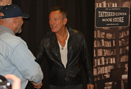 BruceSpringsteen2016TatteredCoverBookstoreDenver22ImageTVS