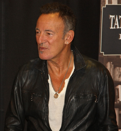 BruceSpringsteen2016TatteredCoverBookstoreDenver29ImageTVS