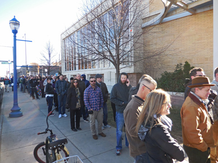 BruceSpringsteen2016TatteredCoverBookstoreDenver30ImageTVS