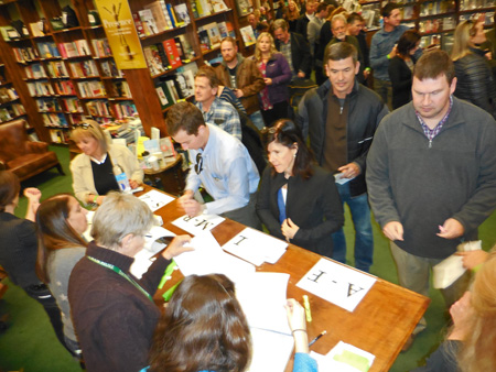 BruceSpringsteen2016TatteredCoverBookstoreDenver4ImageTVS