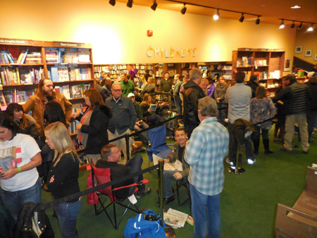 BruceSpringsteen2016TatteredCoverBookstoreDenver6ImageTVS