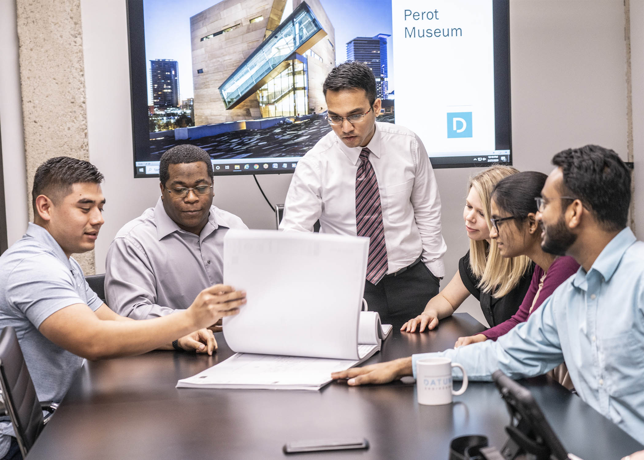 Datum Linkedin - 8K Dark Illustrations for Desktop